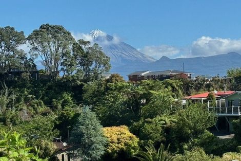 Photo of property in 29b Thames Street, Welbourn, New Plymouth, 4310