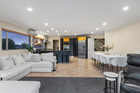 Photo of property in 222 Hibiscus Coast Highway, Orewa, 0931