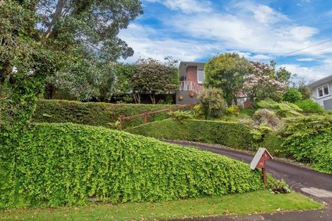 Photo of property in 10 Beaumont Crescent, Frankleigh Park, New Plymouth, 4310