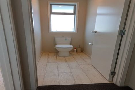 Photo of property in 3a Pipitea Place, Whalers Gate, New Plymouth, 4310