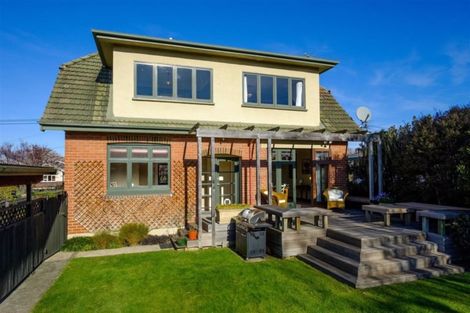 Photo of property in 17 Wycolla Avenue, Saint Clair, Dunedin, 9012