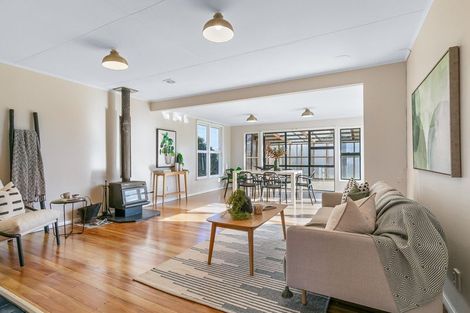 Photo of property in 12 Awatea Street, Levin, 5510