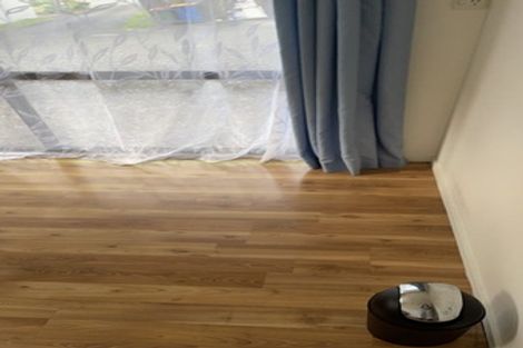 Photo of property in 211 Chelsea View Drive, Chatswood, Auckland, 0626