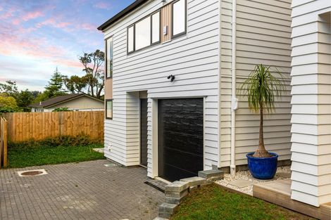 Photo of property in 8/535 Swanson Road, Ranui, Auckland, 0612