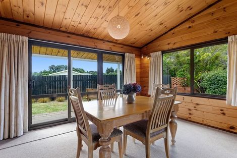 Photo of property in 17 Appleby Rise, Whakatane, 3120