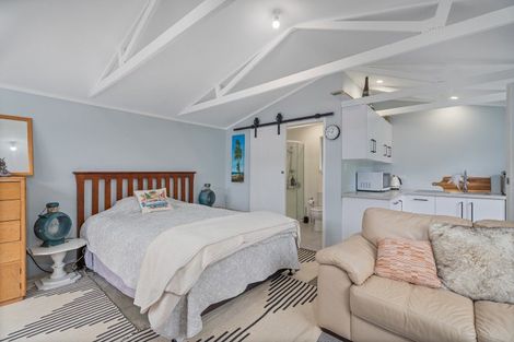 Photo of property in 17 Cemetery Road, Kuaotunu, Whitianga, 3592