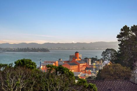 Photo of property in 1/11 Pullum Street, Birkenhead, Auckland, 0626