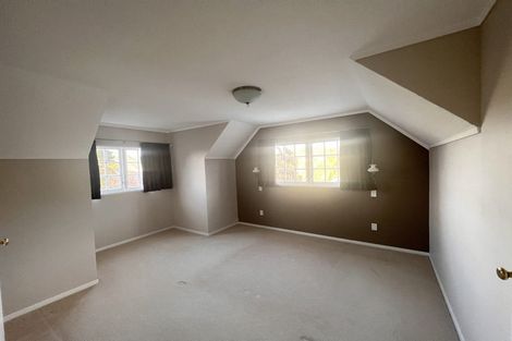 Photo of property in 43 David Crescent, Karori, Wellington, 6012