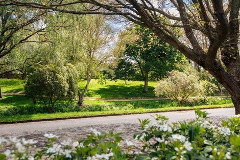 Photo of property in 9 Awatea Terrace, Hokowhitu, Palmerston North, 4410