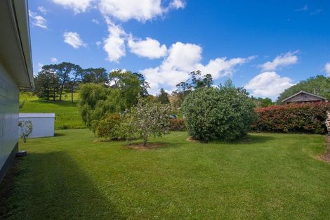 Photo of property in 169 Awa Road, Kumeu, 0891