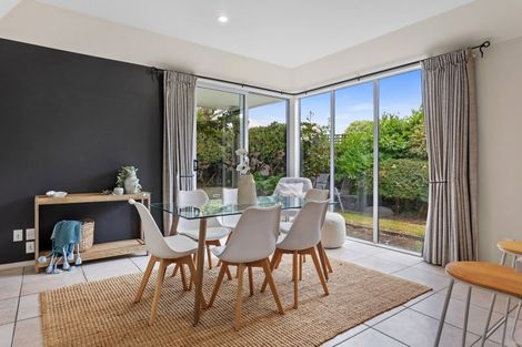 Photo of property in 5 Priorsford Court, Avonhead, Christchurch, 8042