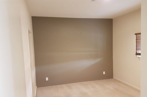 Photo of property in Stadium Garden Flats, 314/107 Thorndon Quay, Pipitea, Wellington, 6011