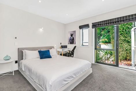 Photo of property in 21 Whareora Terrace, Cashmere, Christchurch, 8022