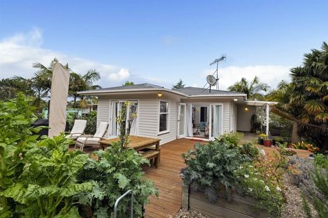 Photo of property in 35 Lynden Avenue, Hillcrest, Auckland, 0627
