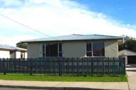 Photo of property in 22 Fraser Street, Waikiwi, Invercargill, 9810