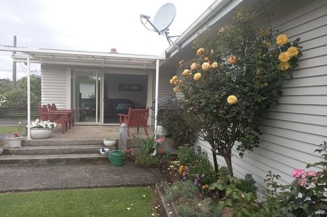 Photo of property in 3 Carlyle Street, Tuatapere, 9620