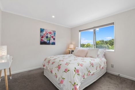 Photo of property in 16 Harvest Avenue, Orewa, 0931