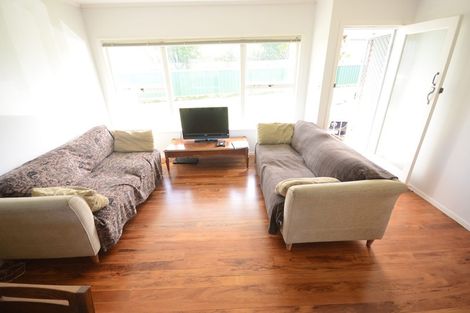 Photo of property in 4/13 Creamer Avenue, Belmont, Auckland, 0622