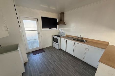 Photo of property in 83 Lincoln Road, Henderson, Auckland, 0610
