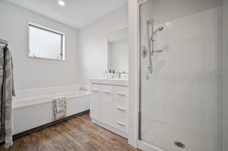 Photo of property in 2/32 Prestons Road, Redwood, Christchurch, 8051