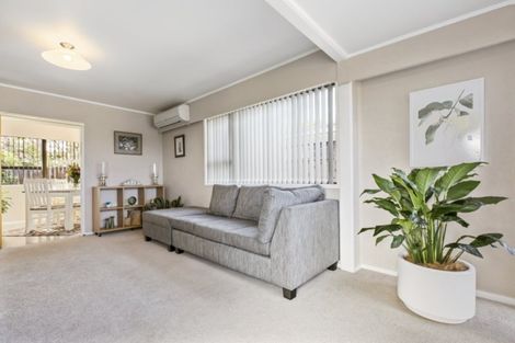 Photo of property in 11/9 Evans Road, Glen Eden, Auckland, 0602