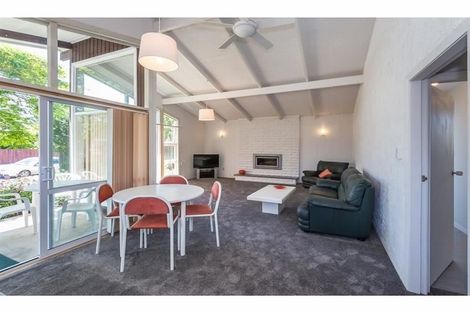 Photo of property in 25 Rosedale Place, Avonhead, Christchurch, 8042