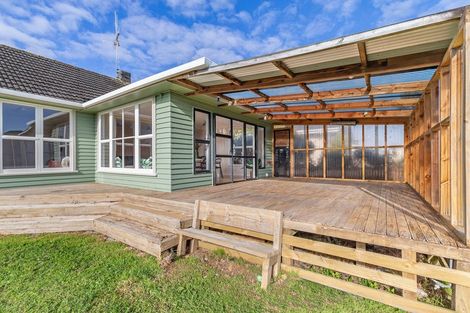 Photo of property in 12 Awatea Street, Levin, 5510