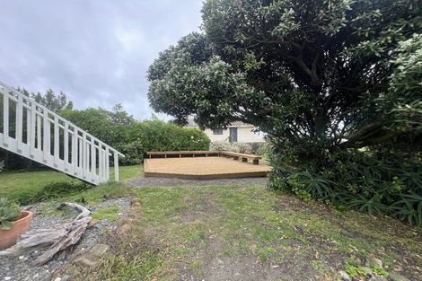 Photo of property in 1 Karaka Street, Otaki Beach, Otaki, 5512