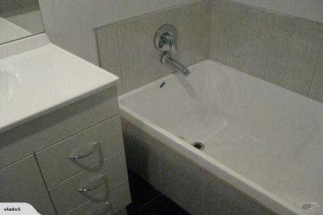 Photo of property in 18 Nimstedt Avenue, Oteha, Auckland, 0632