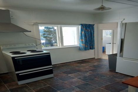 Photo of property in 5 Claremont Grove, Mount Victoria, Wellington, 6011