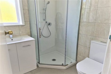 Photo of property in 1 Rogan Street, Mount Roskill, Auckland, 1041