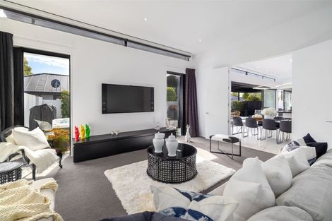 Photo of property in 31 Waiwetu Street, Fendalton, Christchurch, 8052