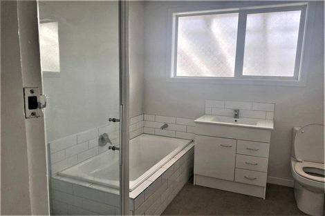 Photo of property in 382 Te Moana Road, Waikanae, 5036