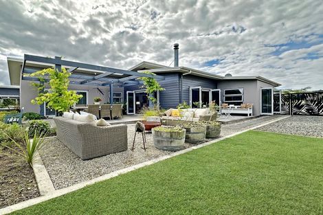Photo of property in 123 Lisland Drive, Kinloch, Taupo, 3377