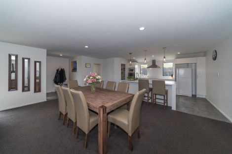 Photo of property in 24 Macdonald Heights, Feilding, 4702