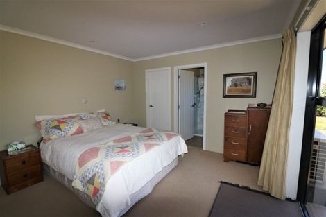 Photo of property in 8a Allan Street, Dannevirke, 4930