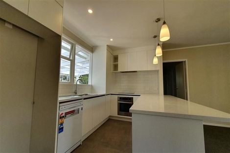 Photo of property in 11 Freyberg Place, Howick, Auckland, 2014