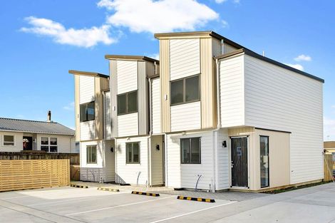 Photo of property in 5/101 Botany Road, Botany Downs, Auckland, 2010