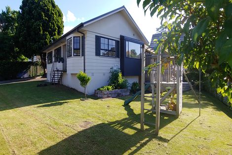 Photo of property in 49 Gatman Street, Birkdale, Auckland, 0626
