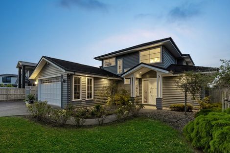 Photo of property in 13 Milano Boulevard, Karaka, Papakura, 2113