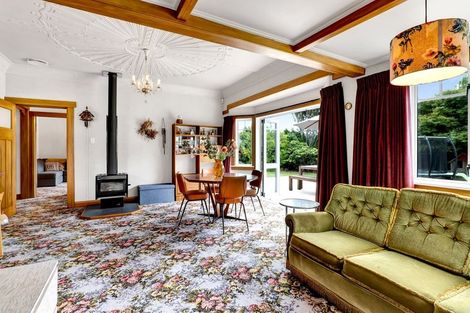 Photo of property in 3 Cross Street, Lepperton, New Plymouth, 4373