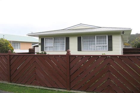 Photo of property in 27 Berkeley Road, Wainuiomata, Lower Hutt, 5014
