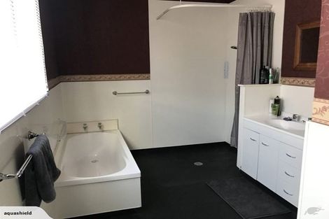 Photo of property in 4 Cambridge Street, Levin, 5510