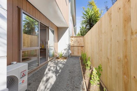 Photo of property in 2/10 Gazeley Avenue, Silverdale, Hamilton, 3216