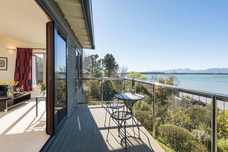 Photo of property in Atholwood Luxury Accommodation, 118 Bronte Road East, Bronte, Upper Moutere, 7173