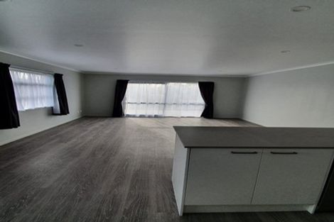 Photo of property in 2/9 View Road, Papakura, 2110