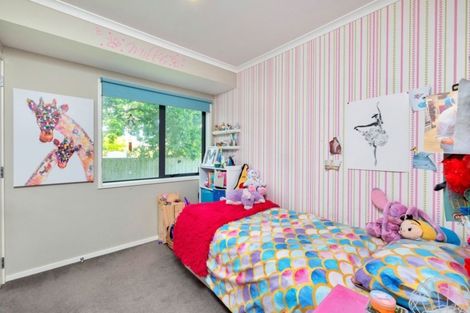 Photo of property in 38 Raabia Close, Parakai, 0830