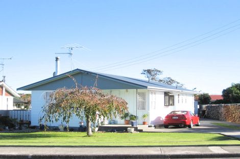 Photo of property in 25 Freemans Road, Otaki, 5512