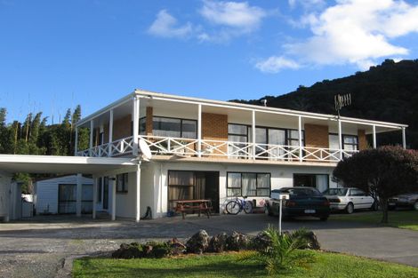 Photo of property in 52 Tahuna Road, Paihia, 0200