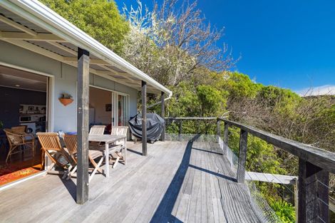 Photo of property in 279 Marine Drive, Charteris Bay, Lyttelton, 8971